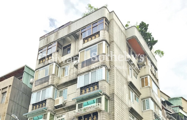 忠孝延吉華廈頂加建物外觀